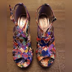 Qupid Floral platform shoes